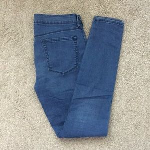 [PacSun] Bullhead Low Rise Skinny Jeans 27